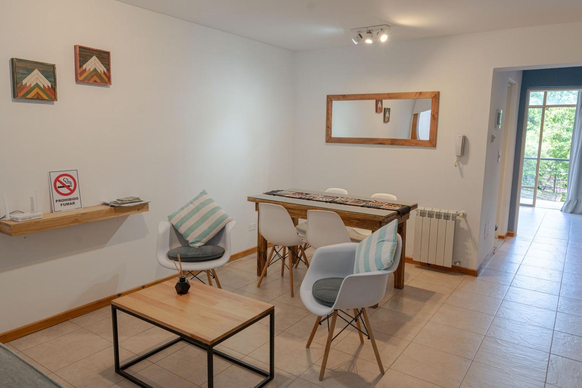 Moderno Departamento Centrico En San Martin De Los Andes - Habitatsma Екстериор снимка